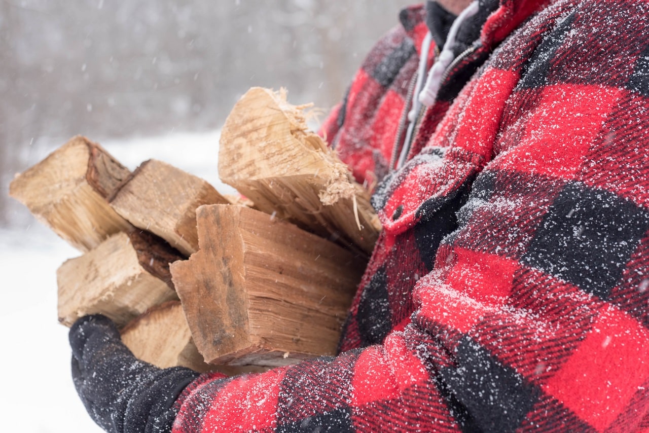 Bois de chauffage connaissez vous le temps de séchage minimum pour un résultat optimal?