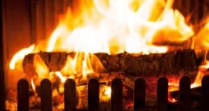 Installer filtre cheminée bois