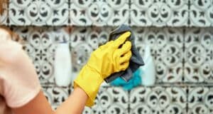 nettoyer cabine douche