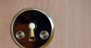 ouvrir ancienne serrure sans cle