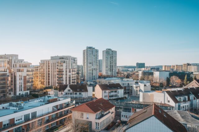 Vue de la ville de Mulhouse avec ses immeubles modernes